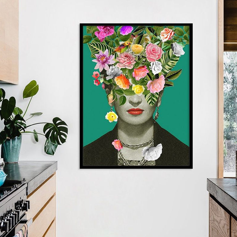 Brehn | Grüne Bohemian Stil Leinwand Frau mit Blumenkranz Wandkunst für das Wohnzimmer