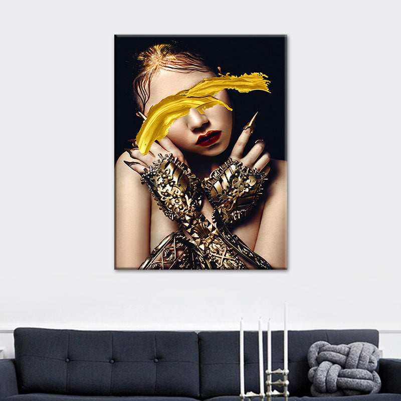 Brehn | Frau Leinwand Kunstdruck Texturierte Oberfläche Glam Wohnzimmer Wanddekoration in dunkler Farbe