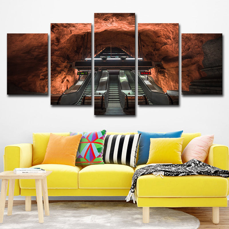 Brehn | Escalator Cave Innenansicht Kunstdruck Zeitgenössische Mehrteilige Leinwand in Braun für Zuhause