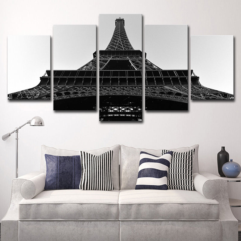 Brehn | Schwarze global inspirierte Wandkunst Leinwanddruck Blick nach oben auf den Eiffelturm für das Wohnzimmer