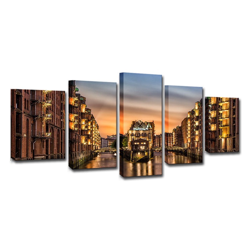 Brehn | Glam Night Cityscape Wanddekoration Gold Hamburg Wasserburg Leinwand Wandkunst für das Wohnzimmer