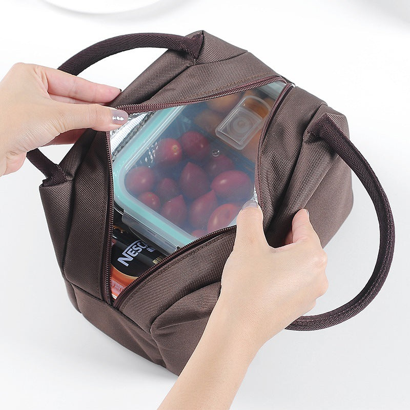 Kühltasche Mit Isolierenden Eigenschaften Und Praktischem Tragegriff Brehn