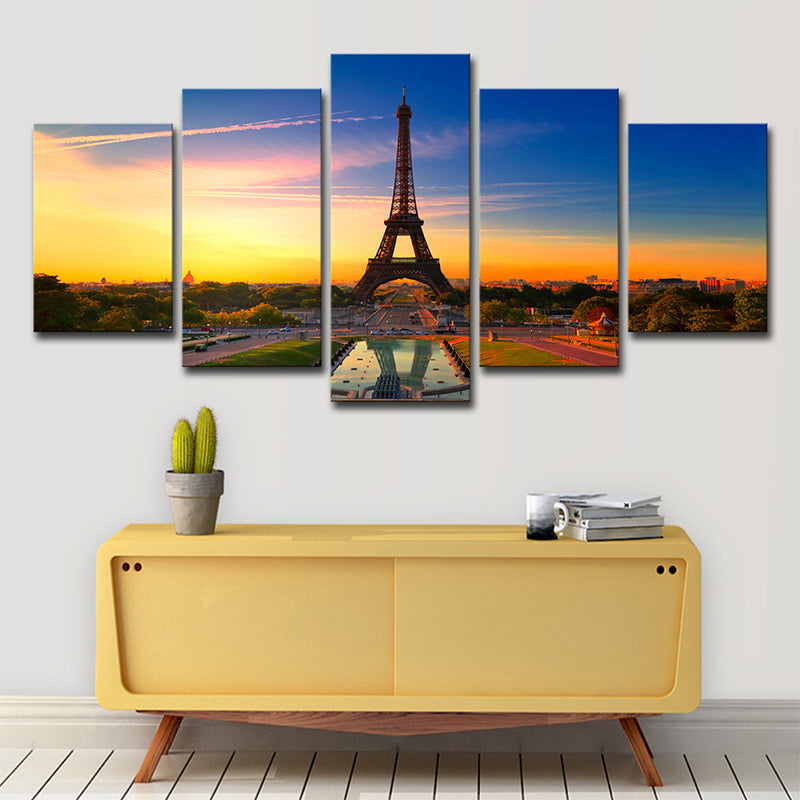 Brehn | Fotografie Globale Inspirierte Wandkunst mit dem Eiffelturm und Abendglühen Landschaft, Blau