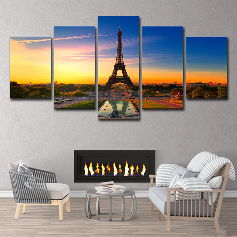 Brehn | Fotografie Globale Inspirierte Wandkunst mit dem Eiffelturm und Abendglühen Landschaft, Blau
