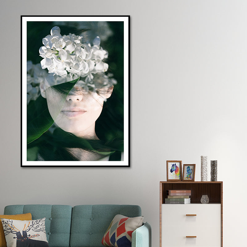 Brehn | Fotografie Frau und Blumen Leinwand Wandkunst für das Mädchenzimmer, Grün und Weiß