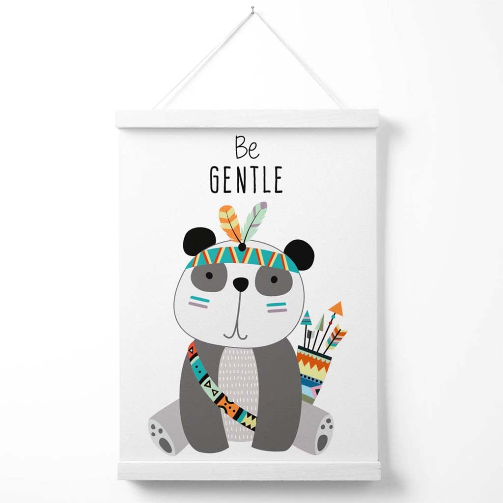 Poster mit Panda-Zitat „Sei sanft“ (mit Aufhänger)