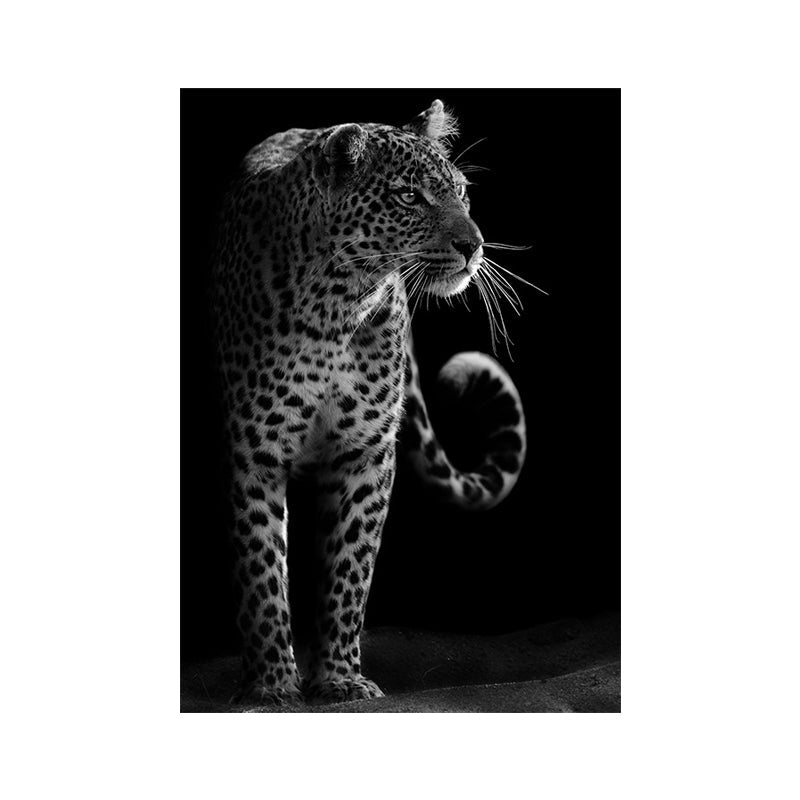 Brehn | Leopard Wanddekoration Zeitgenössische Leinwand Wandkunst in dunkler Farbe für das Wohnzimmer