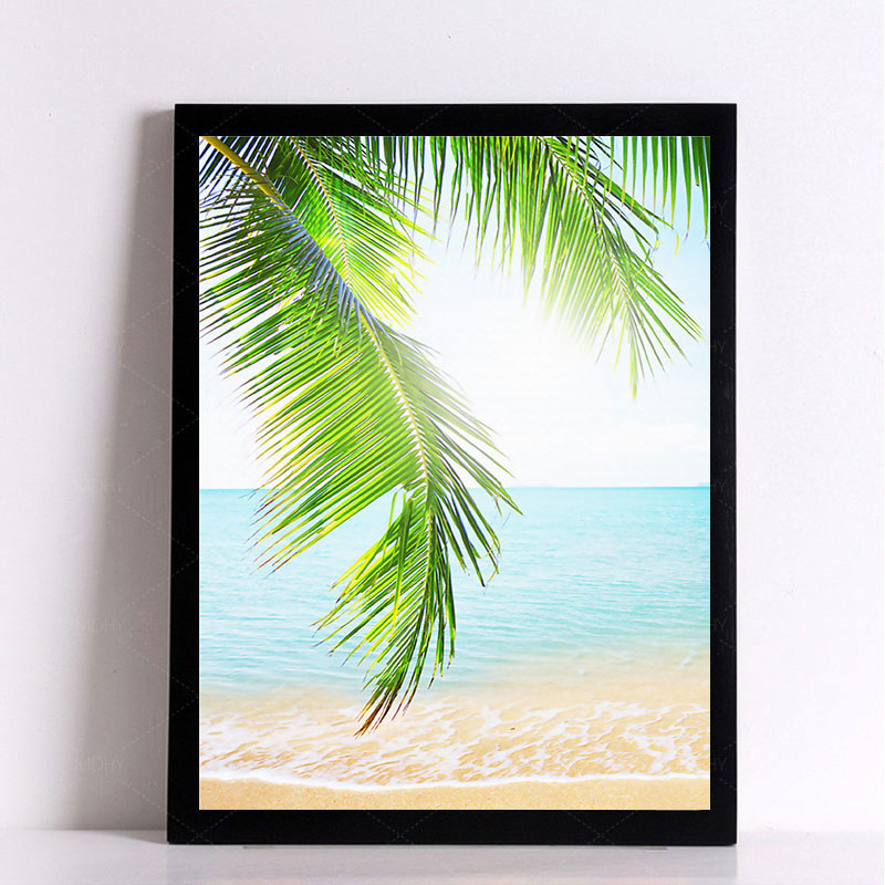 Brehn | Tropics Palm Tree Branches Leinwanddruck Grün und Blau Strand Seascape Wandkunst