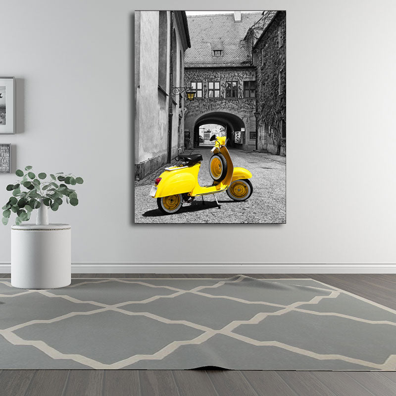 Brehn | Textured Gelbe Wanddekoration Modernismus Süßes Motorrad in älteren Häusern Leinwand Wandkunst