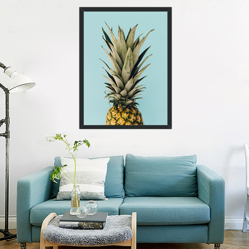 Brehn | Nordic Photography Ananas Wandkunst Wohnzimmer Leinwanddruck in Grün auf Blau