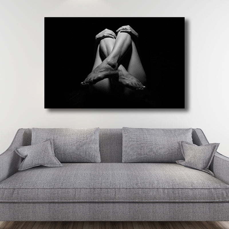 Brehn | Schwarze Beine und Hände Kunstdruck Heimtextilien Zeitgenössisch für Schlafzimmer Eingewickelte Leinwand