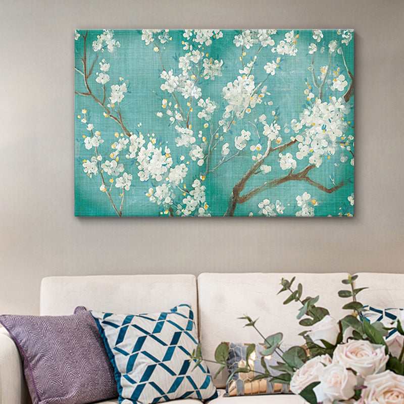 Brehn | Blühender Pflaumenbaum Wandkunst Traditionelles Leinwandgemälde in Weiß auf Blau für das Schlafzimmer