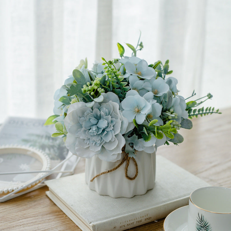 Elegante Kunstblumenarrangement