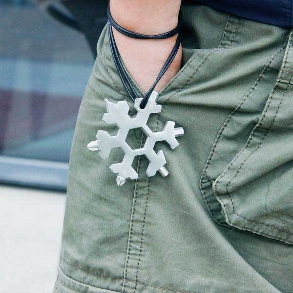 Vorweihnachtsverkauf18-in-1 Edelstahl Schneeflocken Multi-tool | Brehn