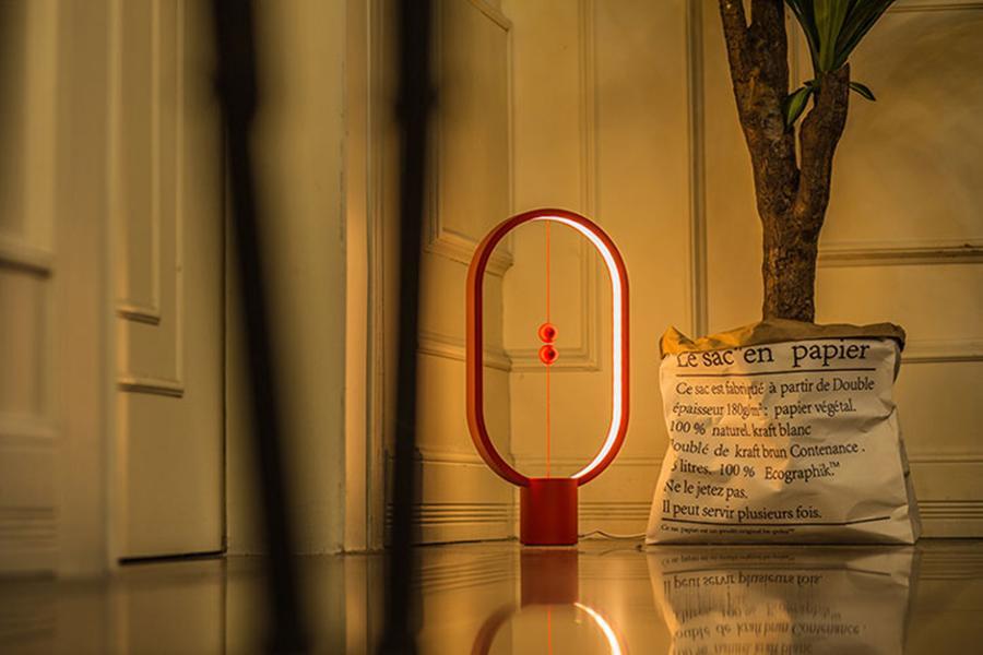 Tao - Moderne Nordische Magnetische Balance LED Lampe | Brehn