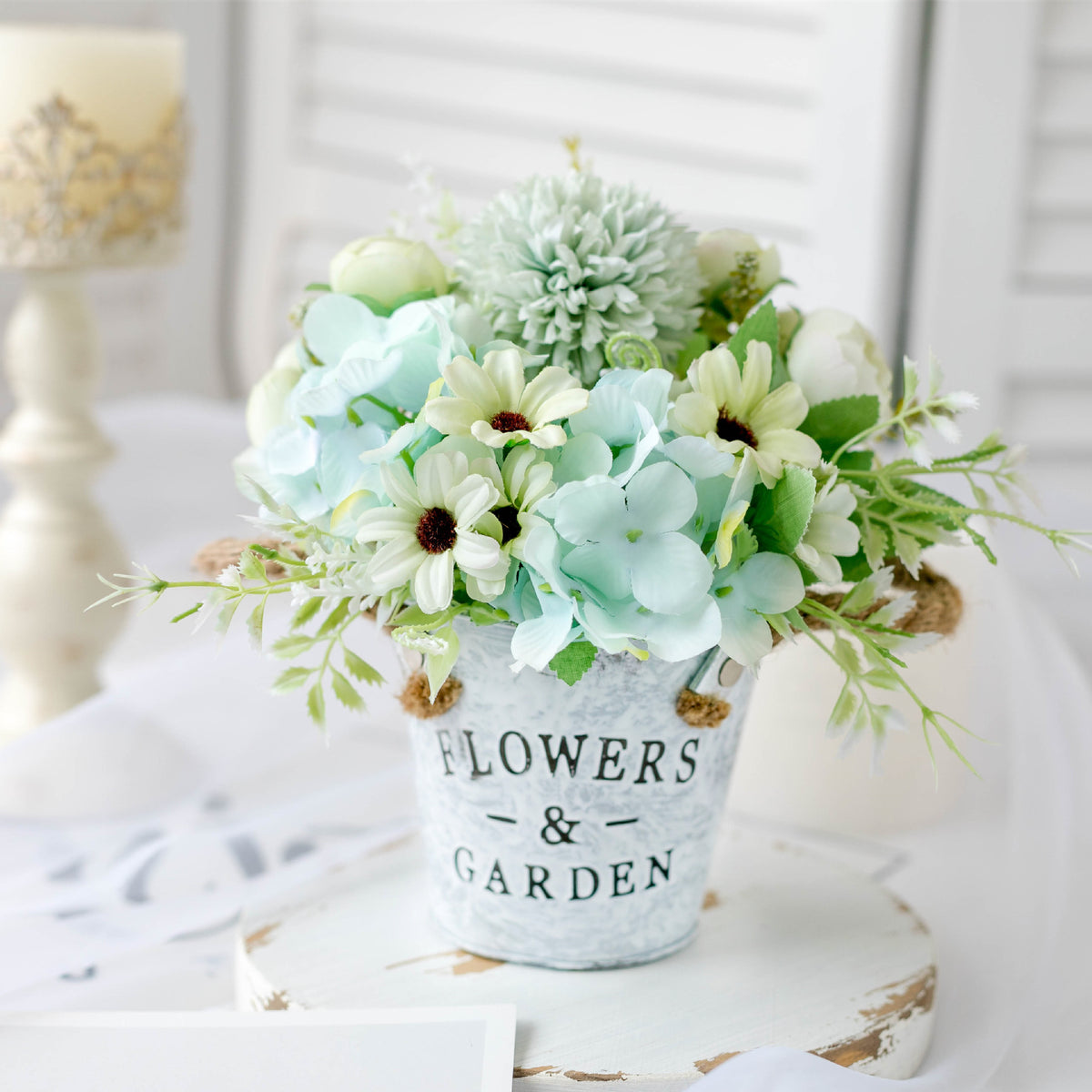 Modernes Blumenarrangement