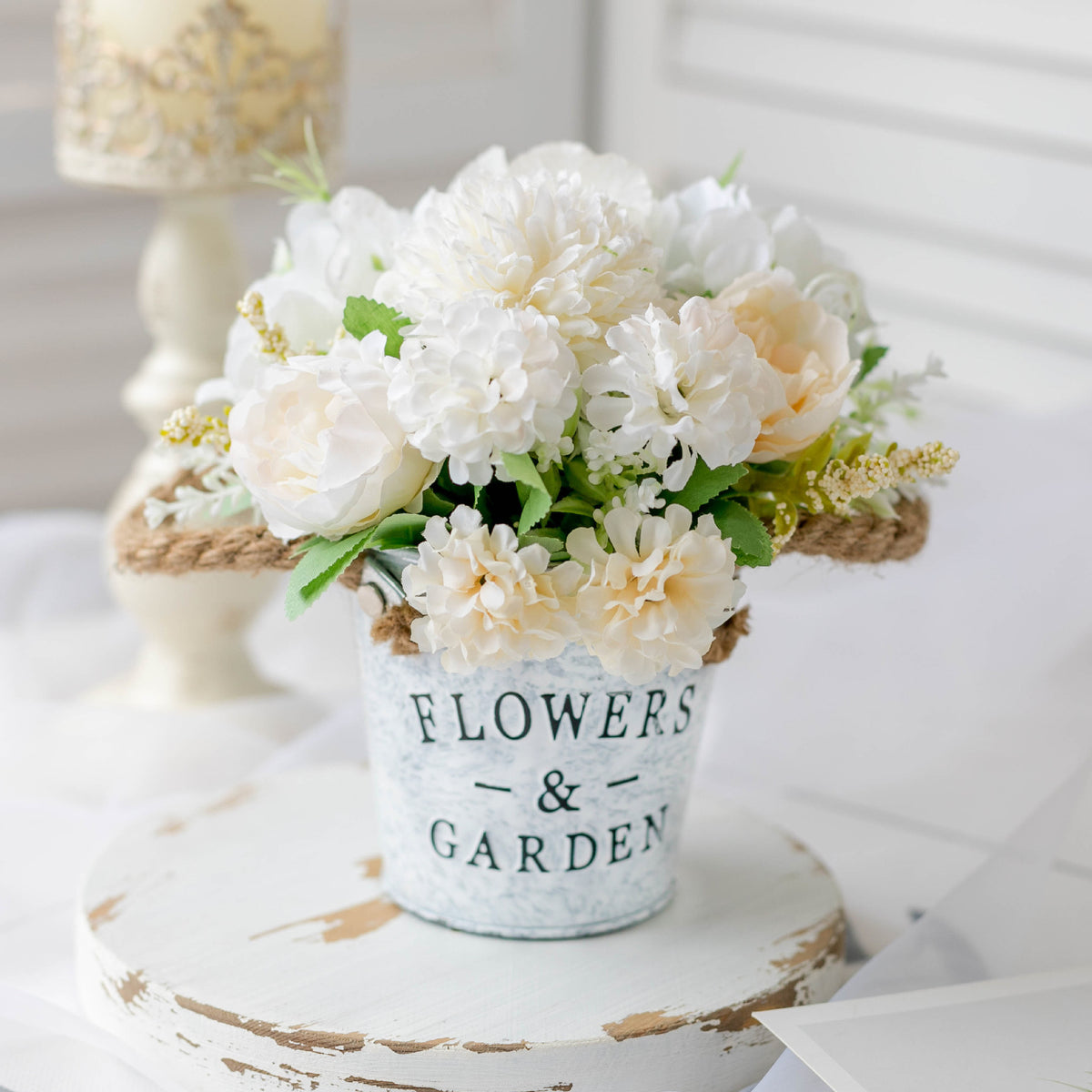 Modernes Blumenarrangement