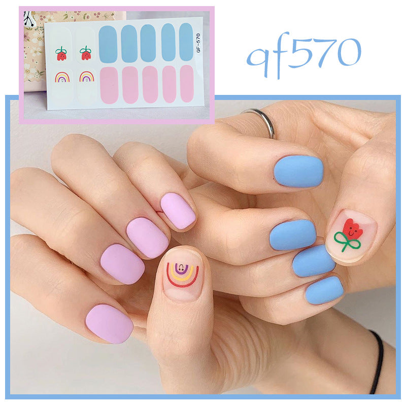 Künstliche Nagelkunst mit Smileys und Herzen Brehn