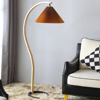 Gebogene Holz Stehlampe