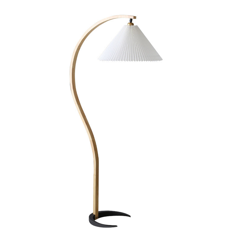 Gebogene Holz Stehlampe