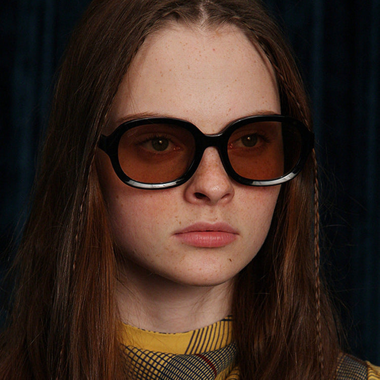 Damen modische Sonnenbrille im avantgardistischen Stil Brehn