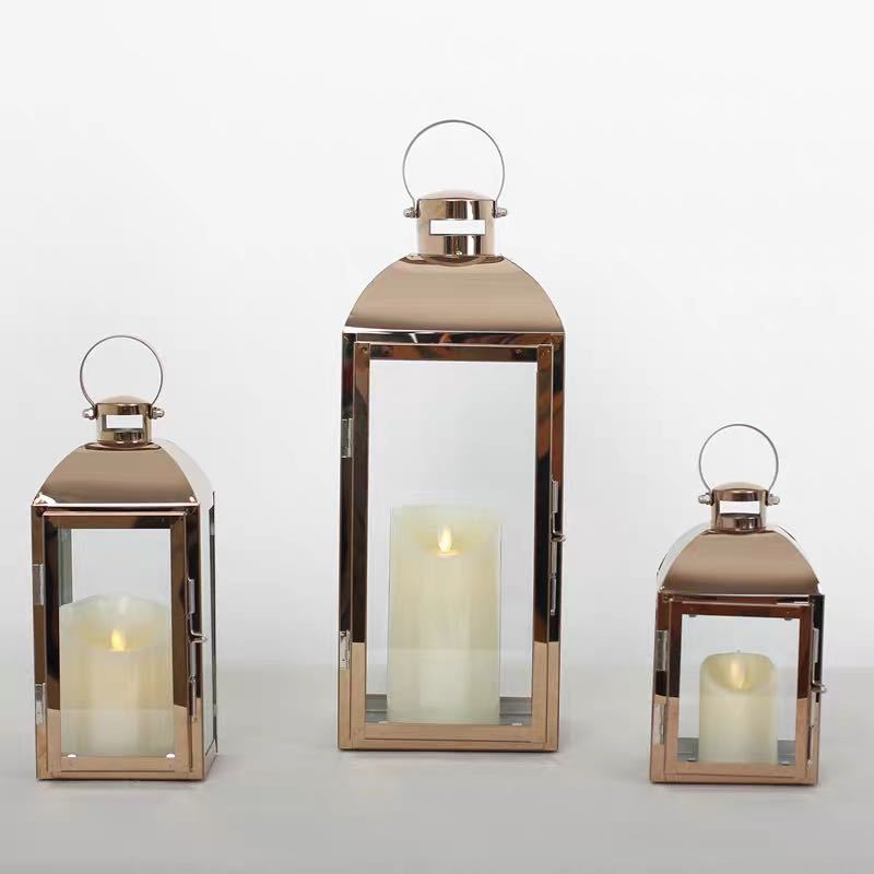 Glas-Paneled Metalllaternen-Trio mit Tragegriffen Brehn