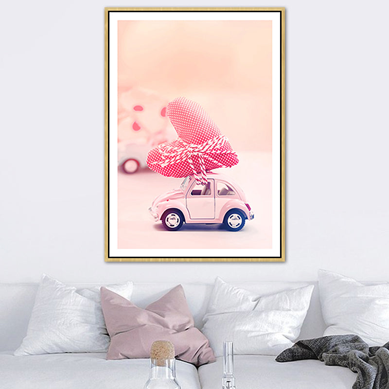 Brehn | Rosa zeitgenössisches Spielzeug-Minicar-Gemälde für das Schlafzimmer von Jungen, in verschiedenen Größen erhältlich