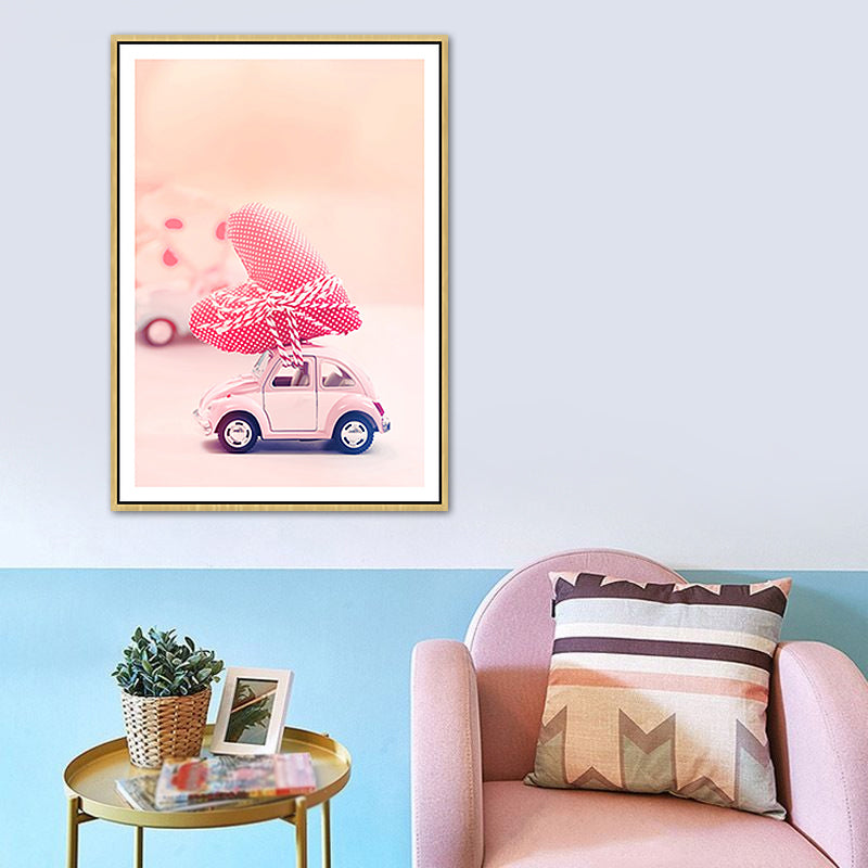 Brehn | Rosa zeitgenössisches Spielzeug-Minicar-Gemälde für das Schlafzimmer von Jungen, in verschiedenen Größen erhältlich