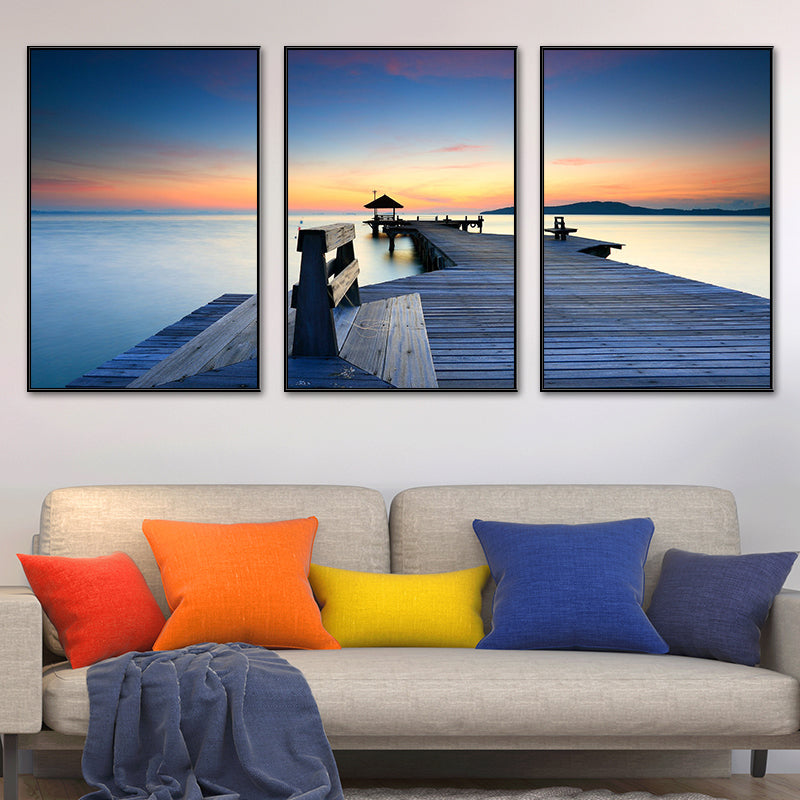 Brehn | Seaside Bridge Scene Art Print Moderne Canvas Multi-Piece Schilderij in Zachte Kleur, Set van Drie