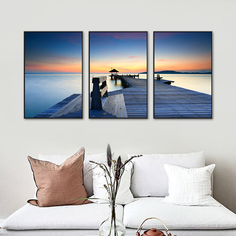 Brehn | Seaside Bridge Scene Art Print Moderne Canvas Multi-Piece Schilderij in Zachte Kleur, Set van Drie