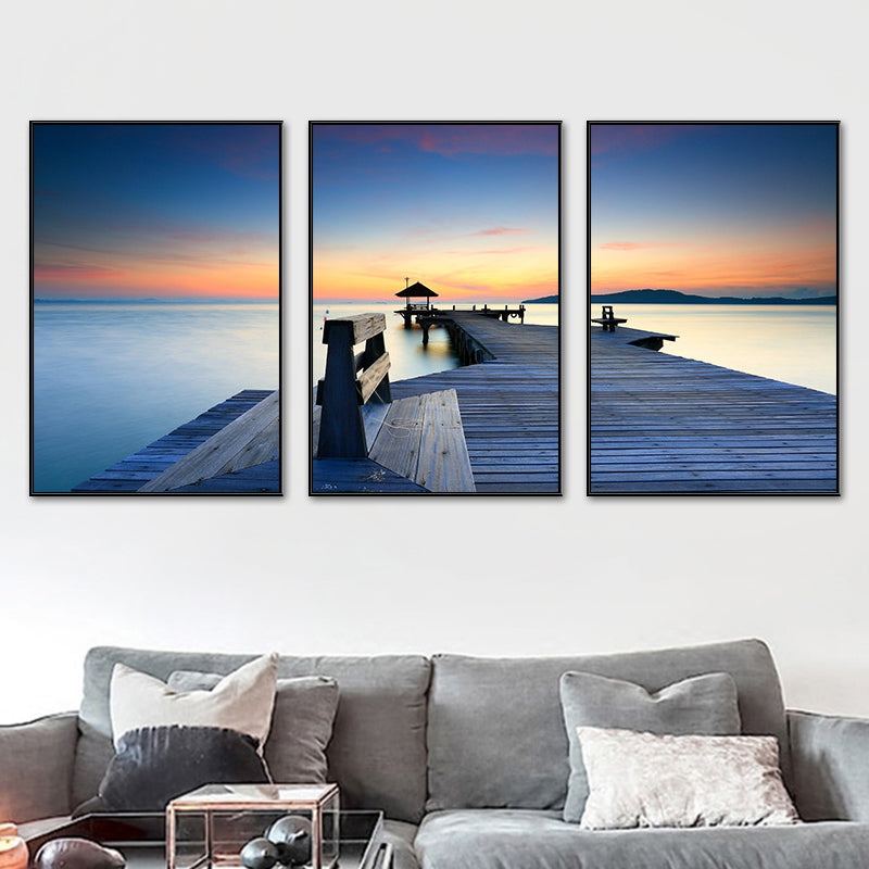 Brehn | Seaside Bridge Scene Art Print Moderne Canvas Multi-Piece Schilderij in Zachte Kleur, Set van Drie