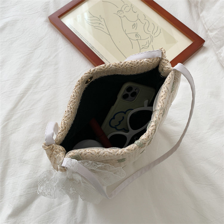 Bestickte Strohtote Tasche