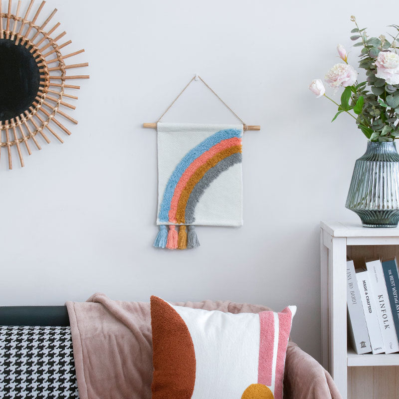 Gewebter Wandbehang mit handgetuftetem Regenbogenmotiv, Baumwollmix und dekorativen Quasten Brehn