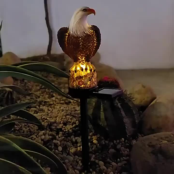 SolarGlow Eagle - Stylische Solarleuchte für Gartenbeleuchtung | Brehn