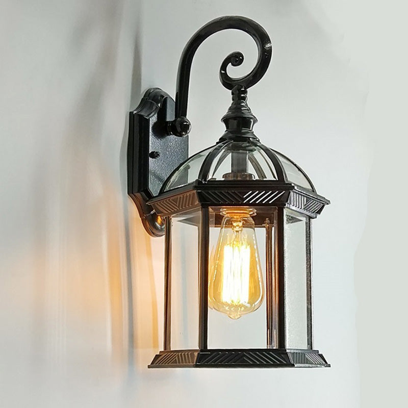 Traditionelle europäische wasserdichte Aluminium-Glas-hexagonale Prism 1-Licht-Wandlampe für den Garten | Brehn