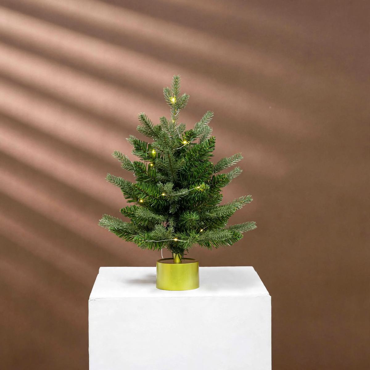 Dekorative Weihnachtsbaum-Spieluhr, 45 cm, mit Schnee-Effekt