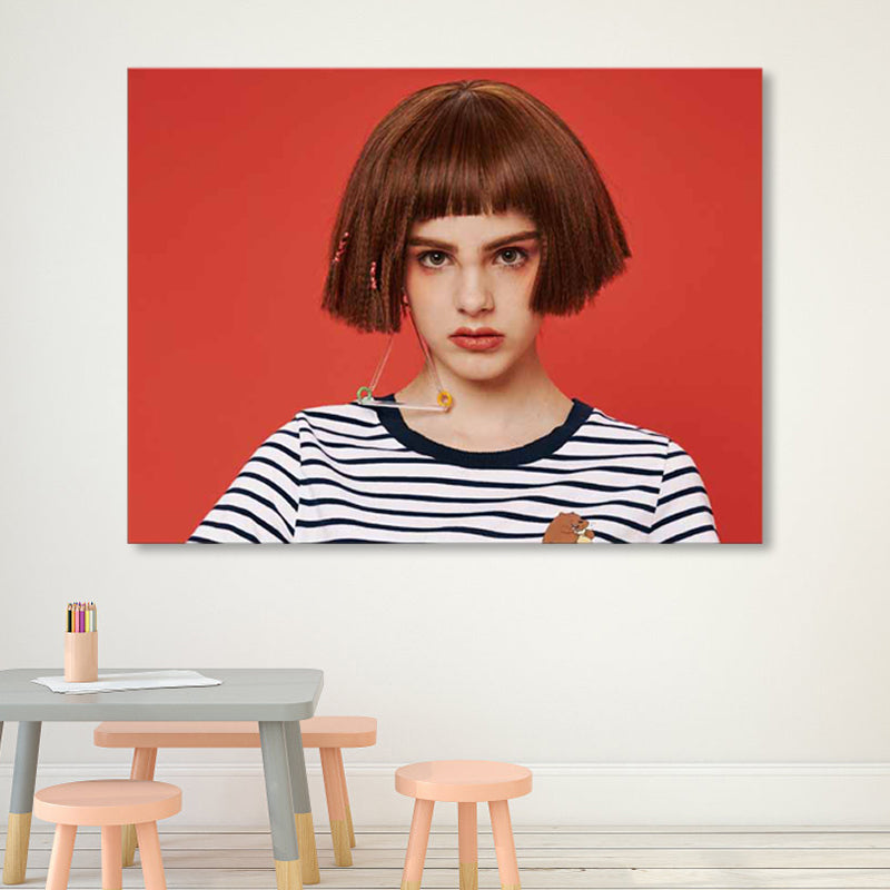 Brehn | Pastellfarbige Foto Mädchen Leinwanddruck Mode Glam Texturiertes Wanddekor für Gästezimmer