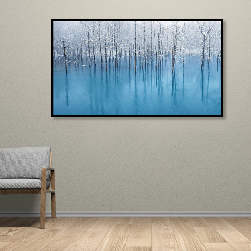 Brehn | Impressionistische neblige kahle Bäume Malerei Blaue Landschaft Leinwand Wandkunst, mehrere Größen