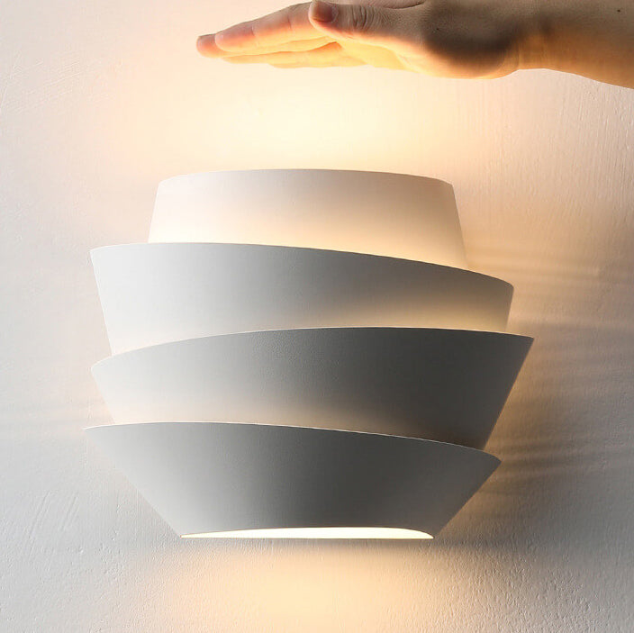 Skandinavische Wandlampe mit dualen Lichtpunkten - NordGlow | Brehn