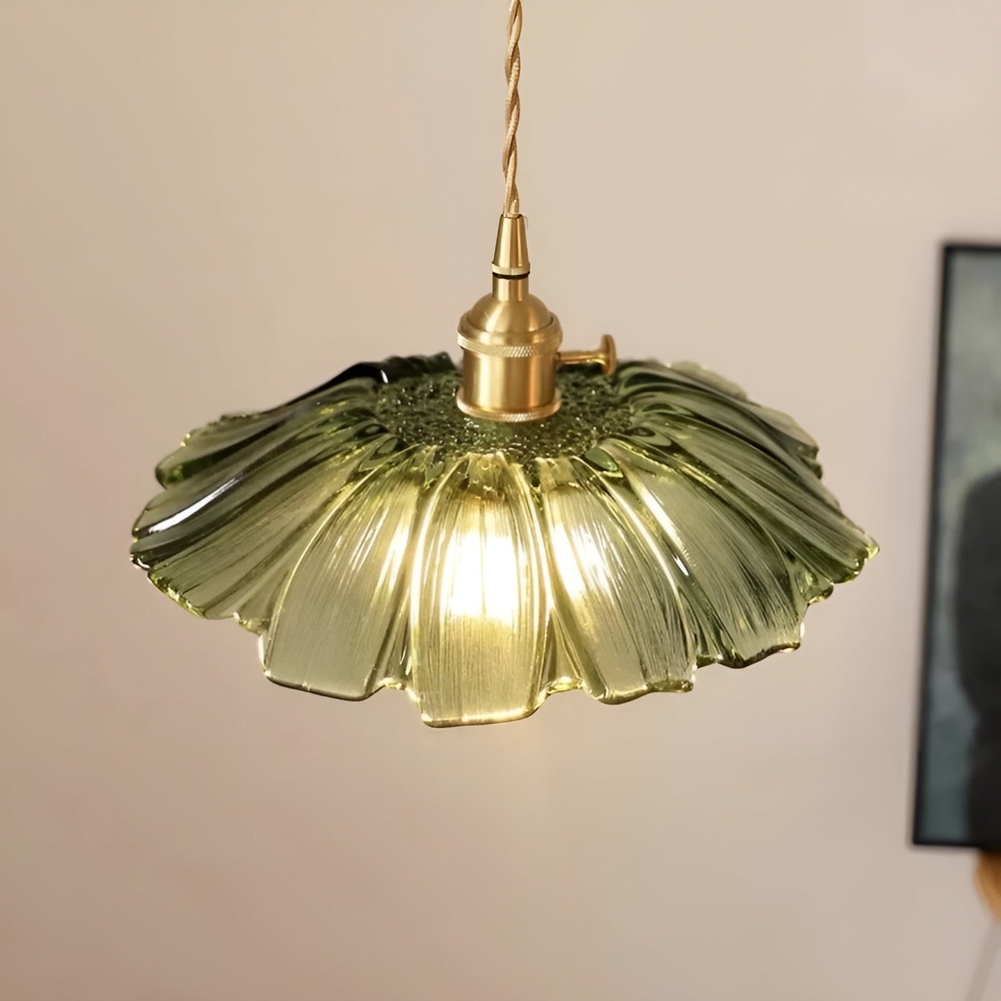 Hängelampe mit Blumenmotiv – Warmes Licht & stilvolles Design | Für Ihr Zuhause
