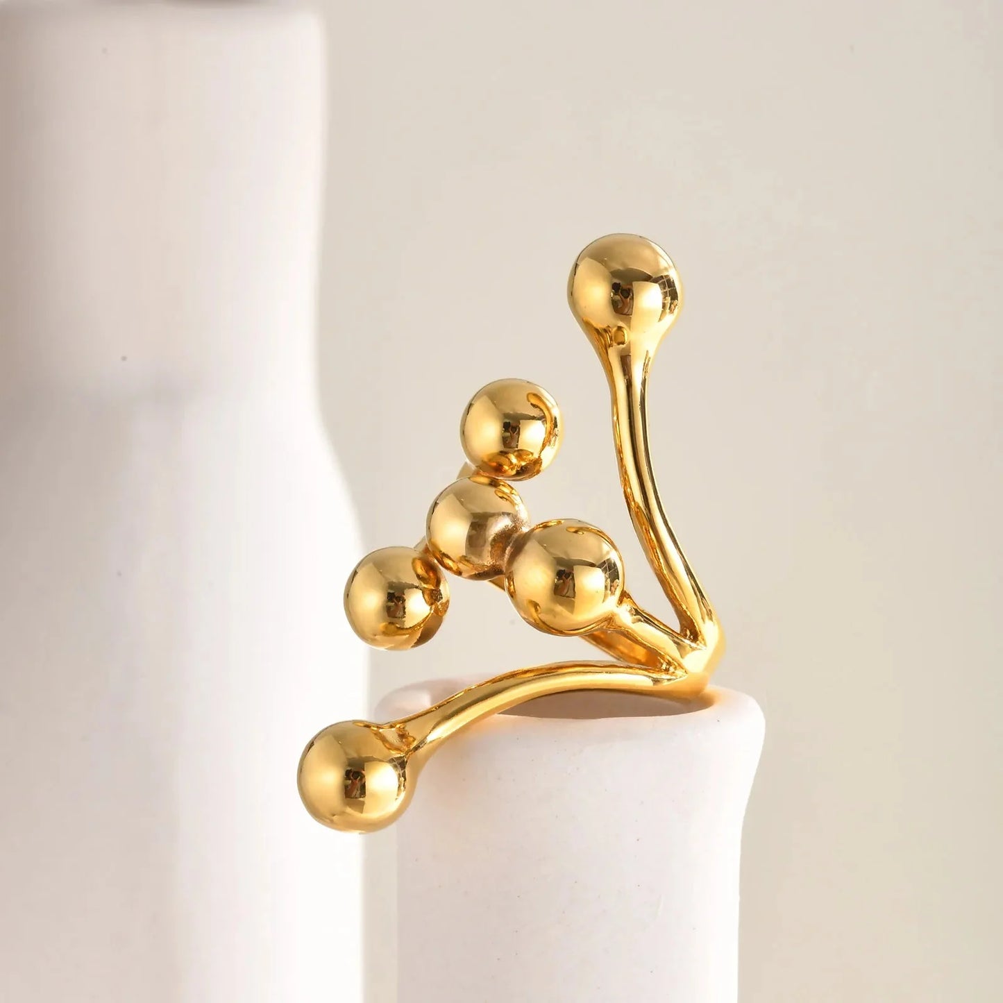 Brehn | 18k Bold Geschichteter Ball Wickelring