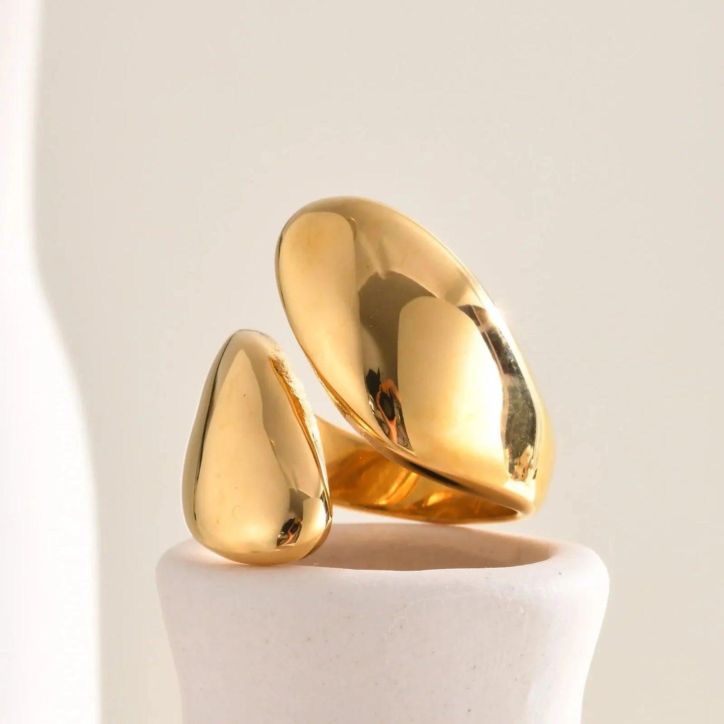 Brehn | 18k Chunky Tropfen Wickelring