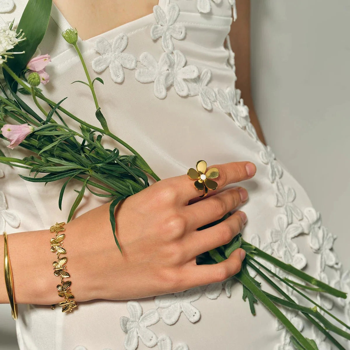 Brehn | 18k Zarte Daisy Blumenring