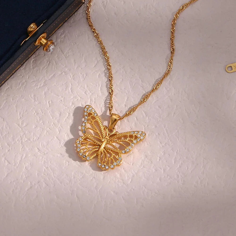 Brehn | 18k Diamant Akzent Schmetterlingshalskette