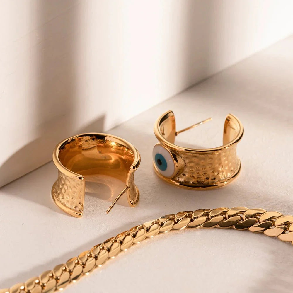 Brehn | 18k Gold Texturierte böse Auge Hoop Ohrringe
