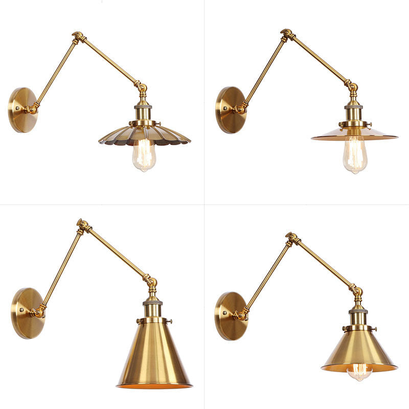 Wandleuchte aus Messing, geschwungen/horn-/kegelförmig, einzelne 15/20 cm breite antike Wandlampe mit Schwenkarm