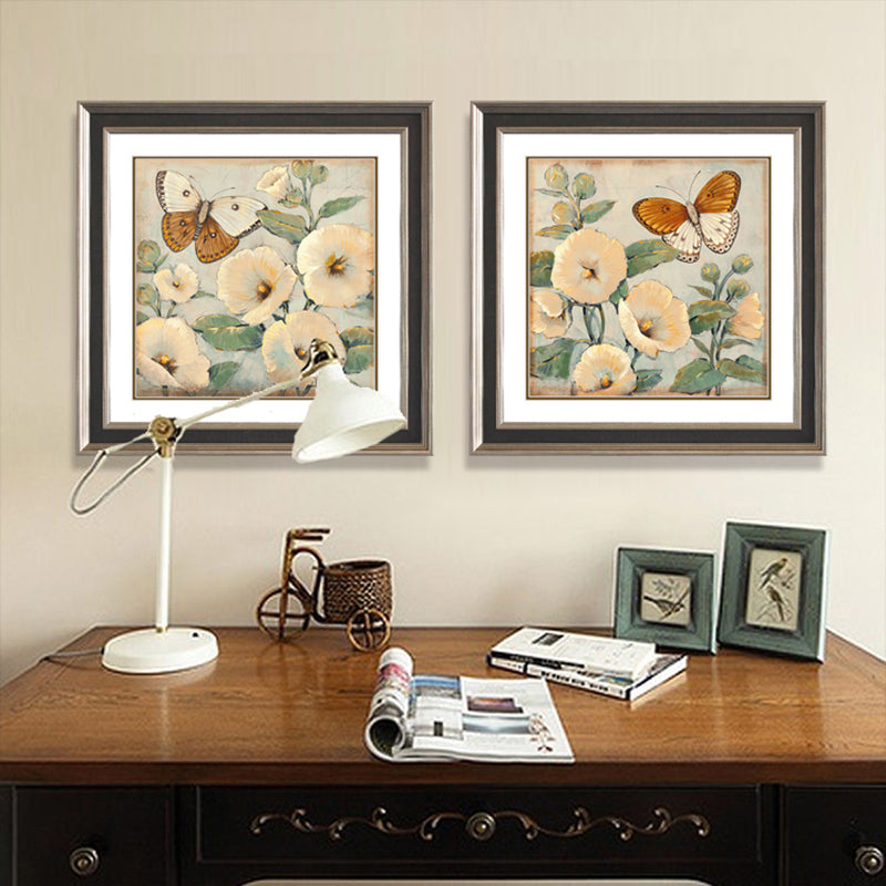 Brehn | Schmetterling und Blume Leinwanddruck Helle Farbe Traditionelle Wanddekoration für das Mädchenzimmer