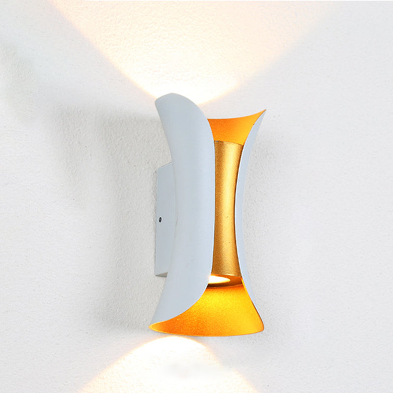 Klein/Groß Flackernde LED Wandleuchte Modern Metall 2 Glühbirnen Schwarz/Weiß/Weiß-Gold Auf Ab Licht für Terrasse | Brehn