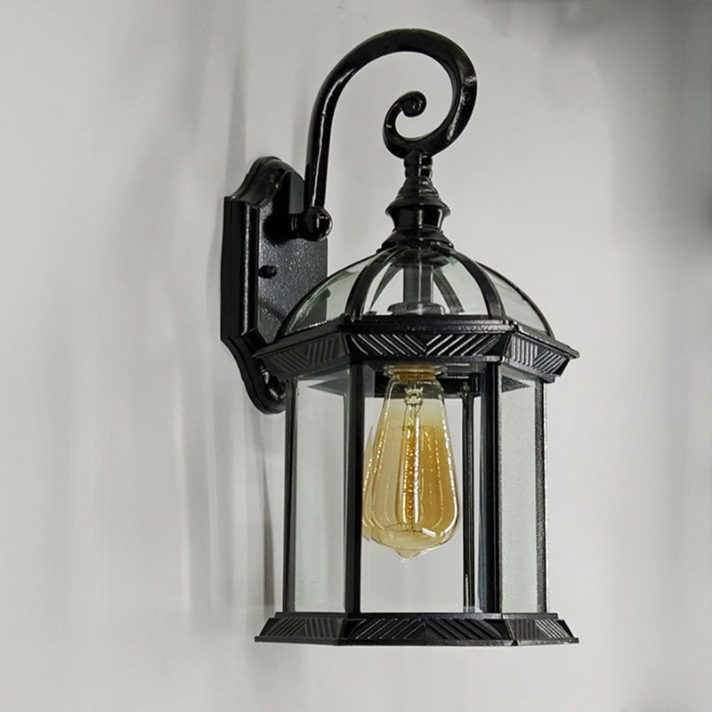 Traditionelle europäische wasserdichte Aluminium-Glas-hexagonale Prism 1-Licht-Wandlampe für den Garten | Brehn