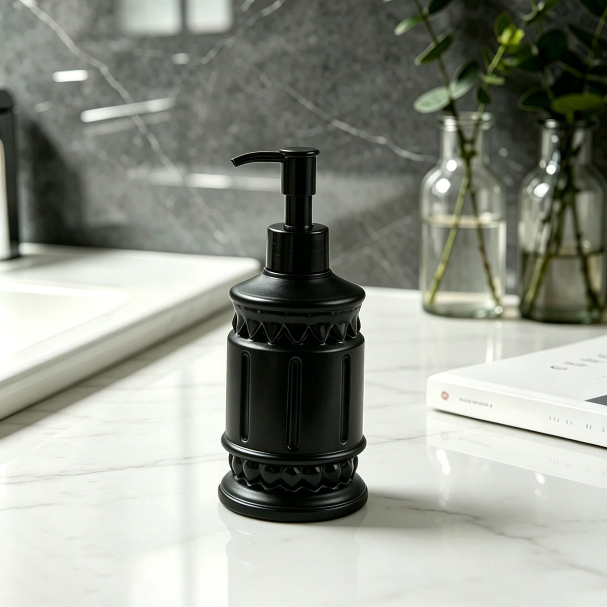 Seifenspender mit Säulenmotiv, Pumpflasche
